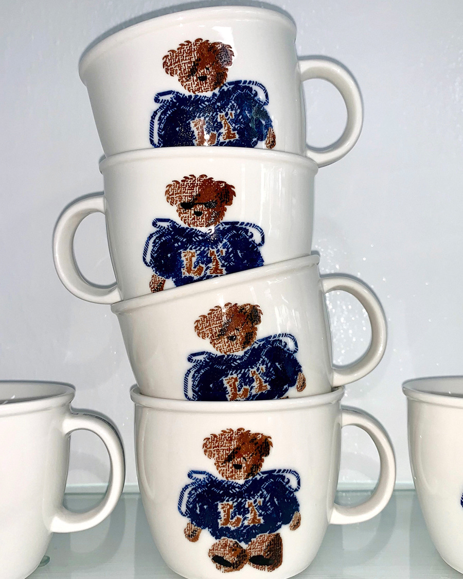 LI BEAR _ honey pot mug